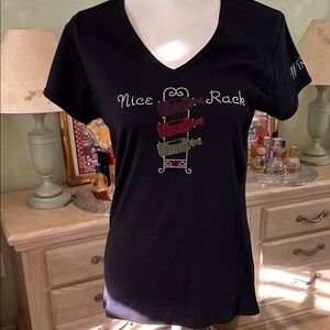 Chic Black V-Neck Tee with Embellished Wine Design